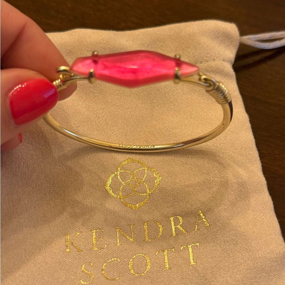 Kendra Scott Lawrence Azalea and Gold Bracelet